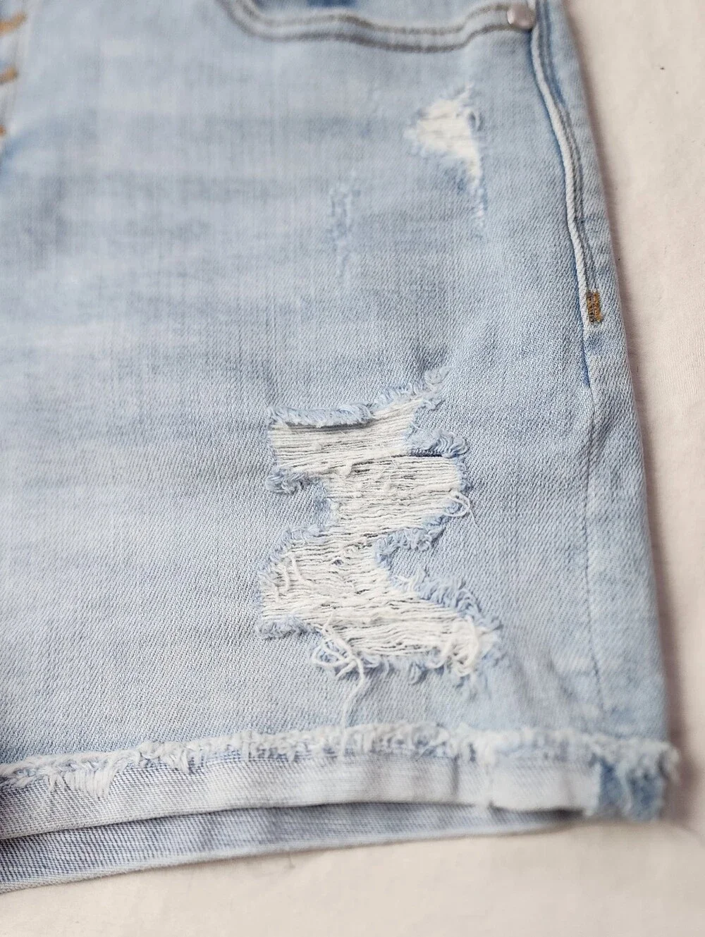 Judy Blue High Waist Cuffed Button Fly Distressed Shorts Small